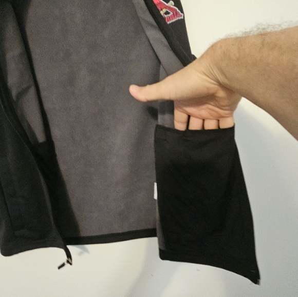 Men's St. Louis Cardinals Antigua Black Metallic Links Full-Zip Vest - Picture 13 of 13